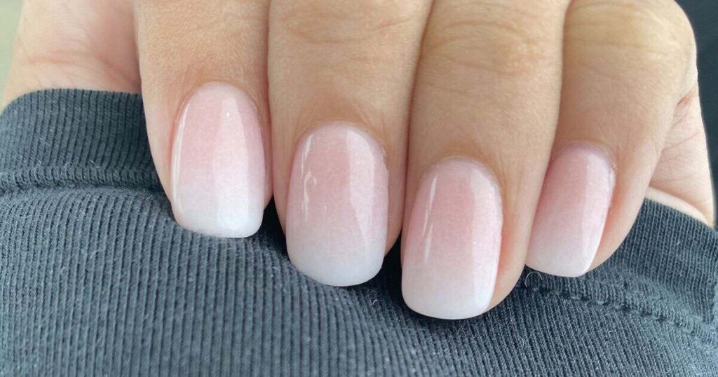 Nude Gradient Accent Nails